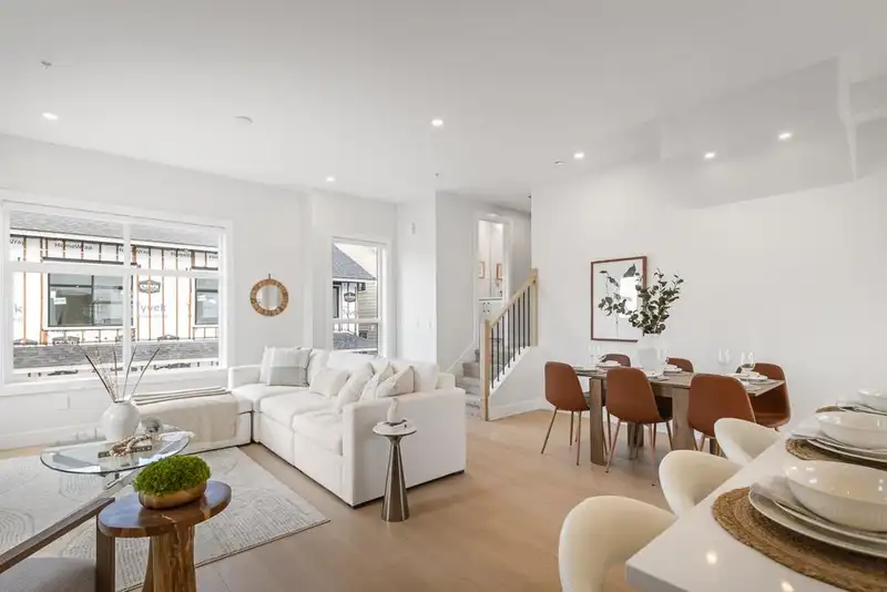 10 20645 68 AVENUE - photo 3 of 10