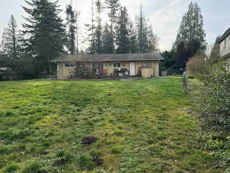 23787 40 AVENUE - photo 1 of 9
