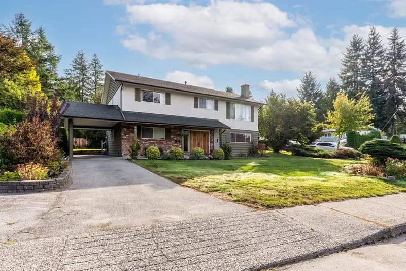 661 CYPRESS STREET - photo 1 of 26