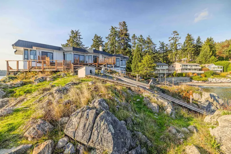 5482 HILL ROAD - photo 4 of 25