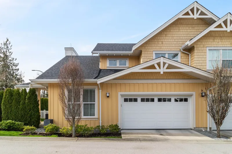 48 22057 49 AVENUE - photo 1 of 25