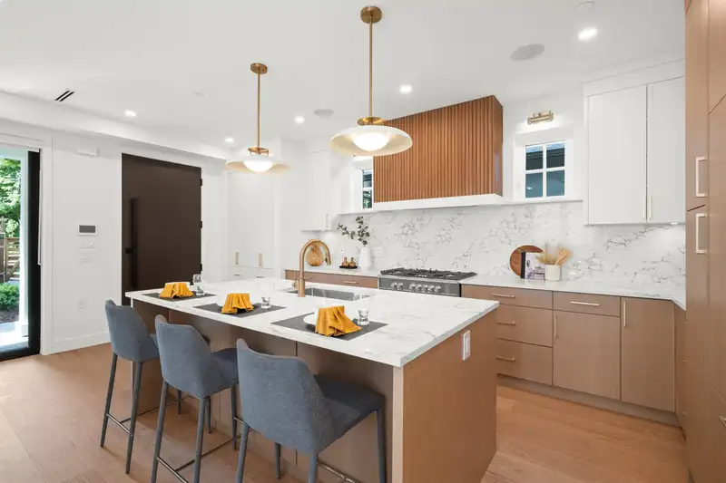 1 1161 E 11TH AVENUE - photo 1 of 37