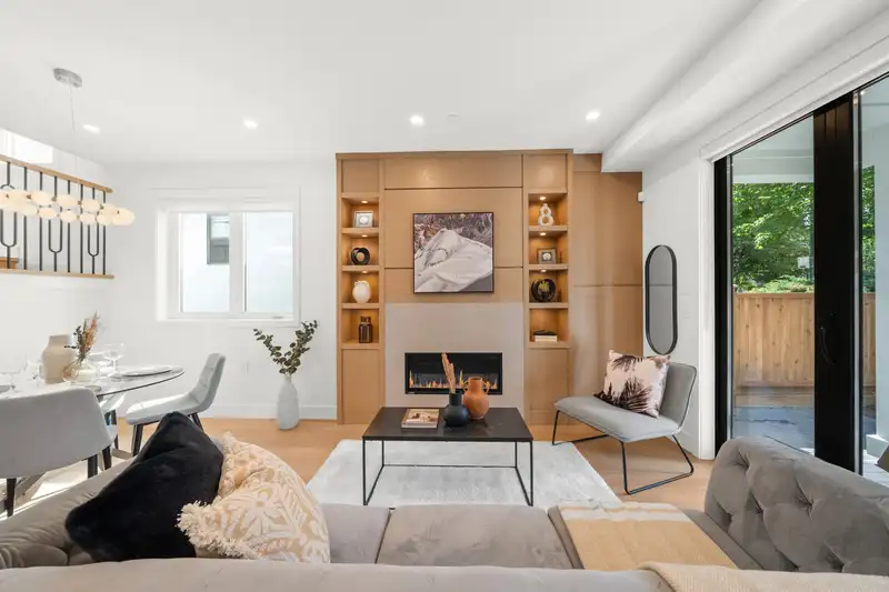 1 1161 E 11TH AVENUE - photo 2 of 37