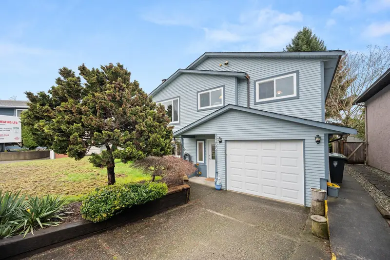 2633 WILDWOOD COURT - photo 2 of 25