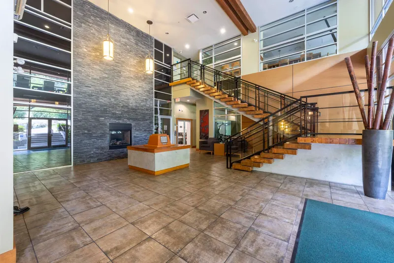 311 7428 BYRNEPARK WALK - photo 3 of 25