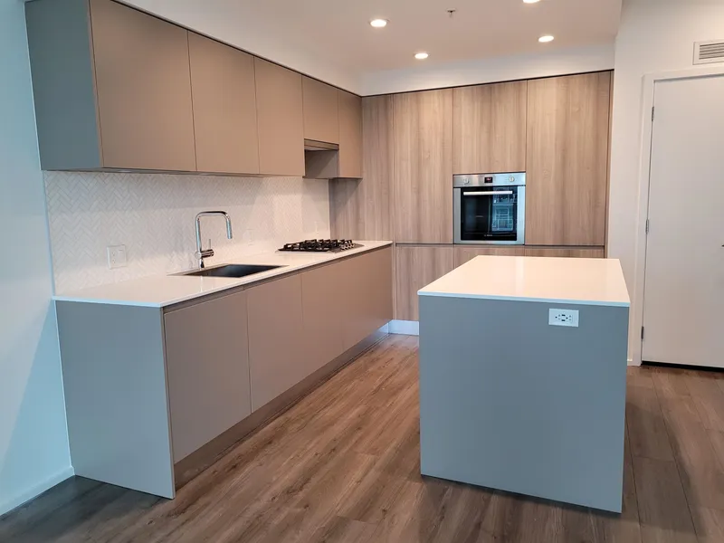 2104 3833 EVERGREEN PLACE - photo 3 of 8