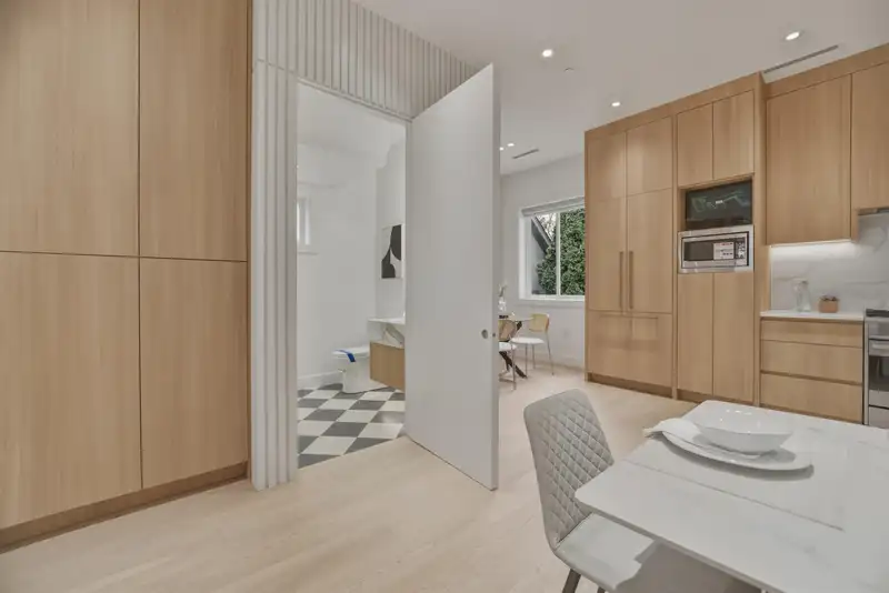 3110 W 42ND AVENUE - photo 3 of 16