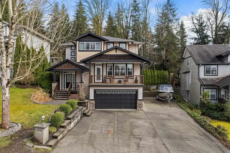 23462 133 AVENUE - photo 1 of 40