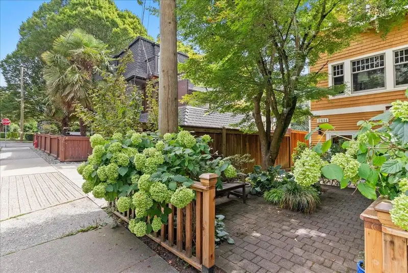 2614 W 5TH AVENUE - photo 1 of 27