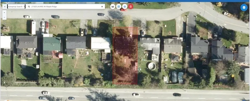 21920 LAURIE AVENUE - photo 1 of 3