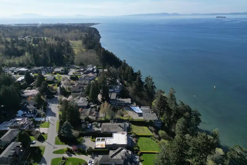 51 ENGLISH BLUFF ROAD - photo 1 of 30