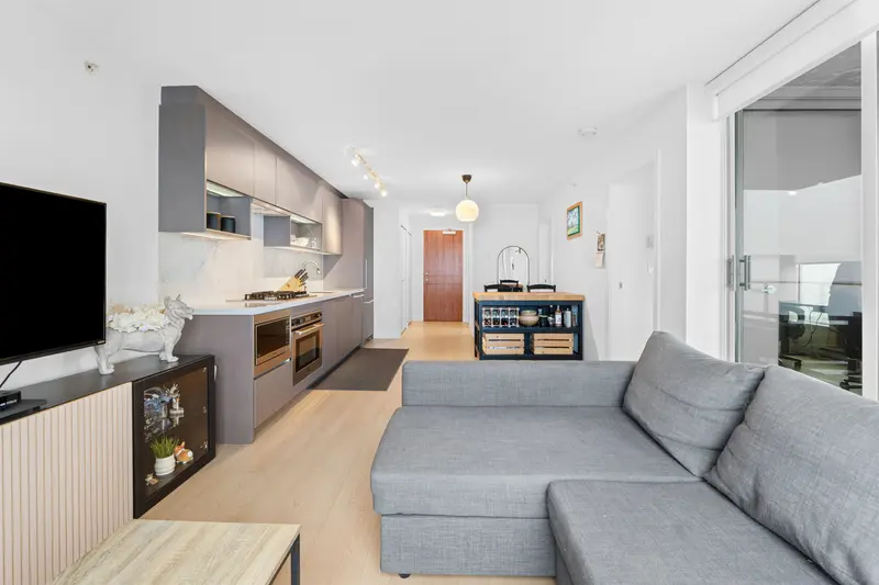 3209 13750 100 AVENUE - photo 4 of 25