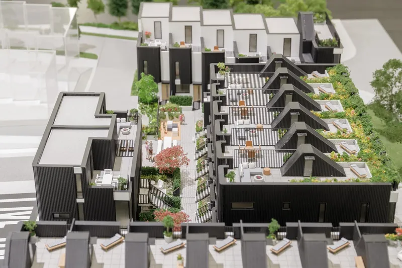 2406 E 12TH AVENUE - photo 2 of 24