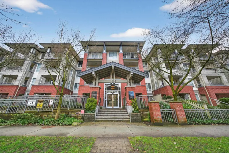 267 9100 FERNDALE ROAD - photo 3 of 24