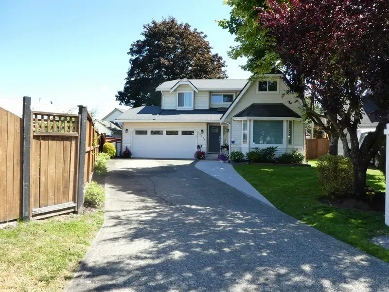 20976 93B PLACE - photo 2 of 40