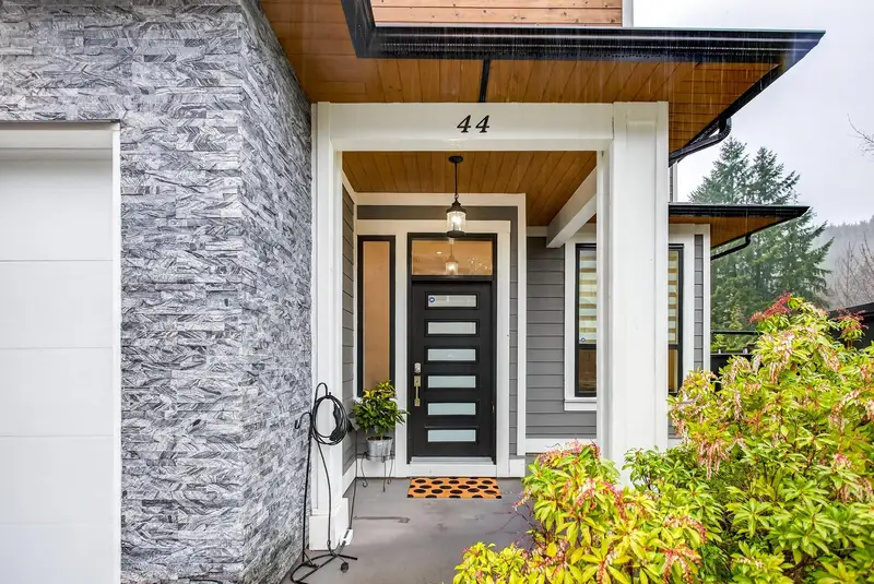 44 3295 SUNNYSIDE ROAD - photo 3 of 25