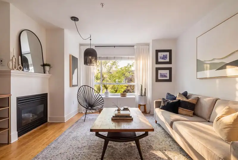 301 2688 WATSON STREET - photo 2 of 33