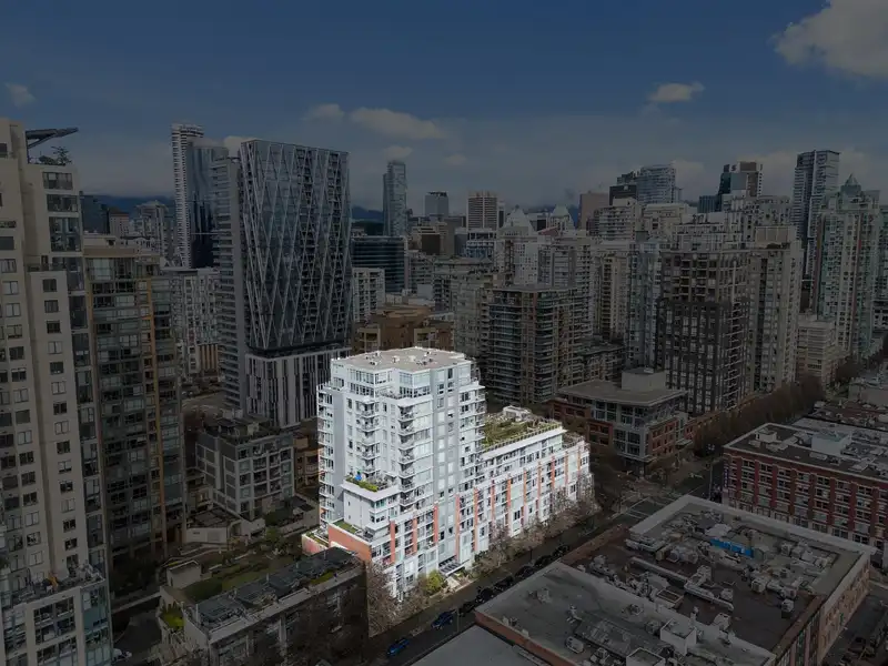 310 1133 HOMER STREET - photo 1 of 39