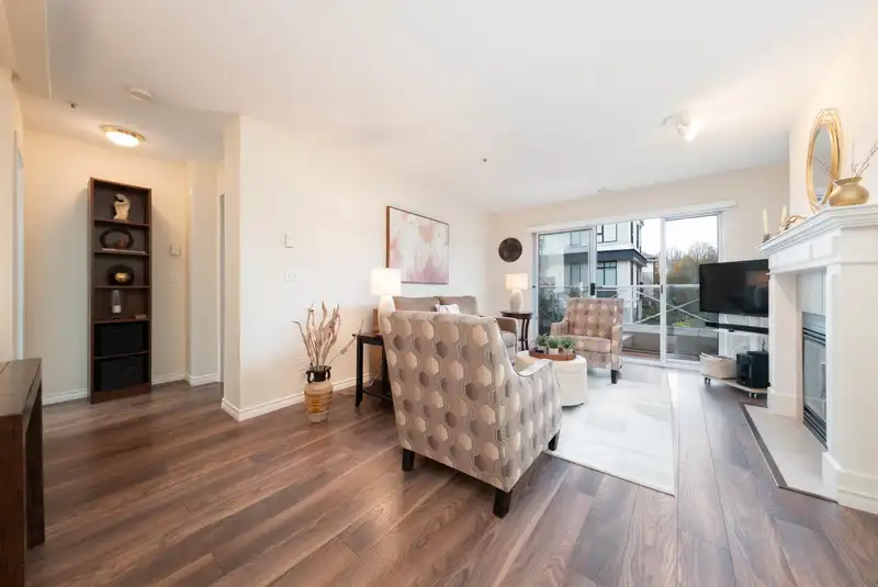 211 20217 MICHAUD CRESCENT - photo 2 of 24