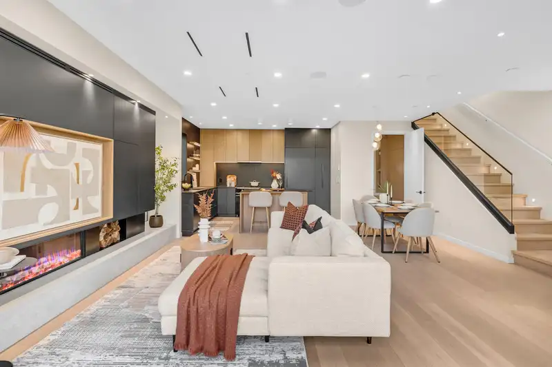 2 2764 W 14TH AVENUE - photo 4 of 40