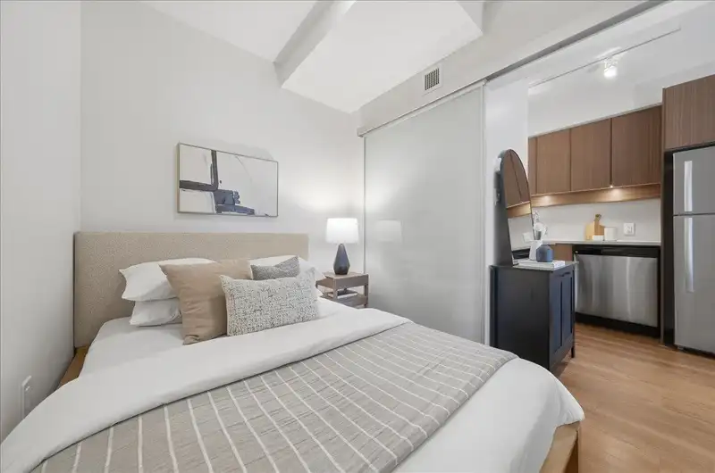 1211 13308 CENTRAL AVENUE - photo 2 of 29