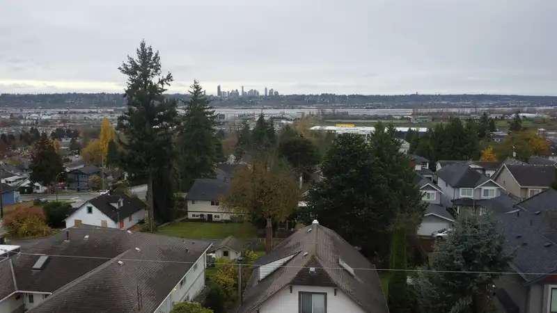 1020 DELESTRE AVENUE - photo 3 of 5