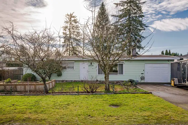 27020 28B AVENUE - photo 1 of 33