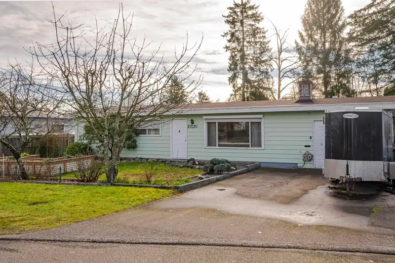 27020 28B AVENUE - photo 2 of 33