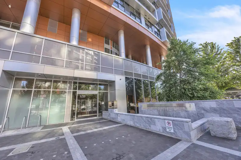 1405 1768 COOK STREET - photo 3 of 26