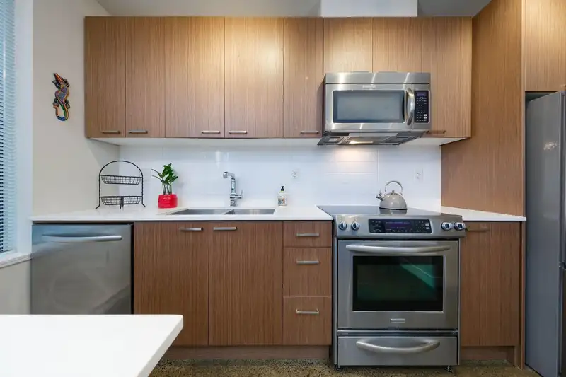 207 221 UNION STREET - photo 4 of 28