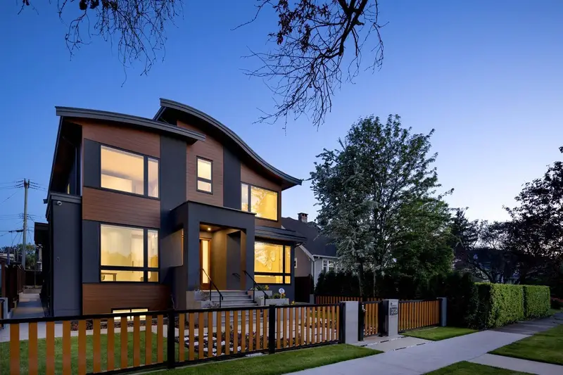 1 2128 W 21ST AVENUE - photo 3 of 25