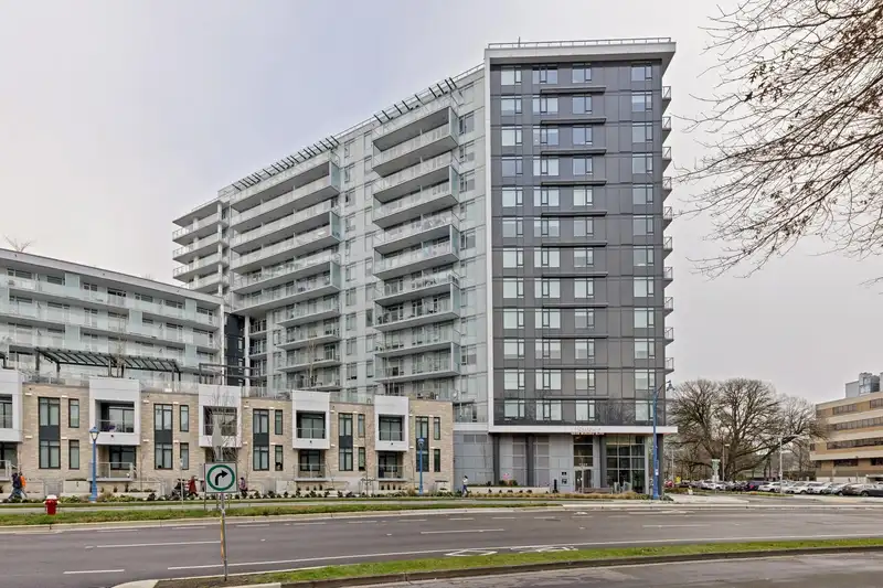 538 6808 MINORU BOULEVARD - photo 2 of 36