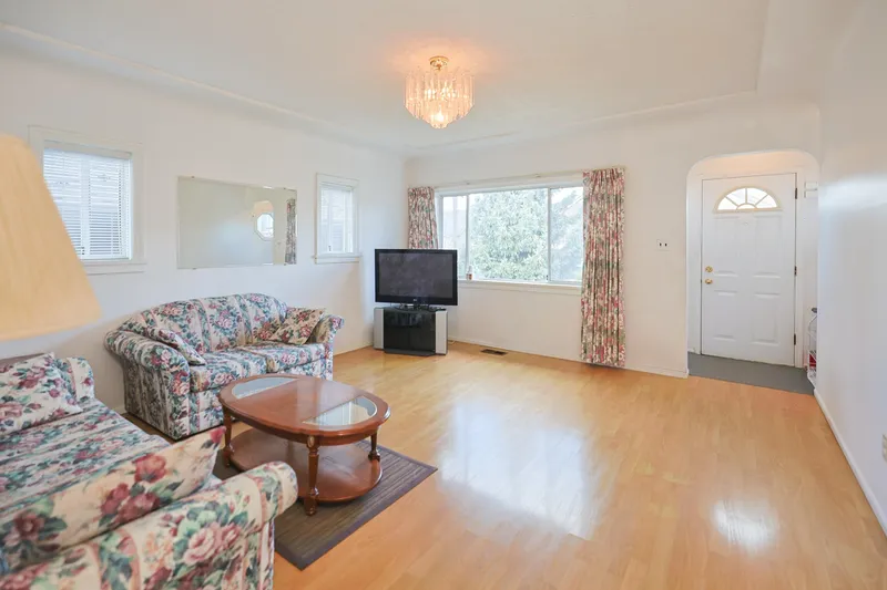 2584 E GEORGIA STREET - photo 2 of 20