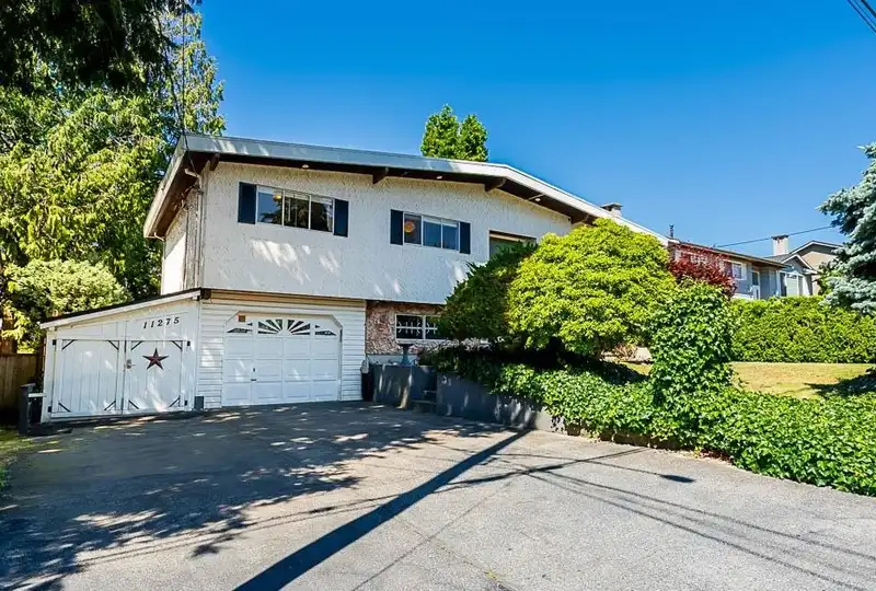 11275 87 AVENUE - photo 1 of 1