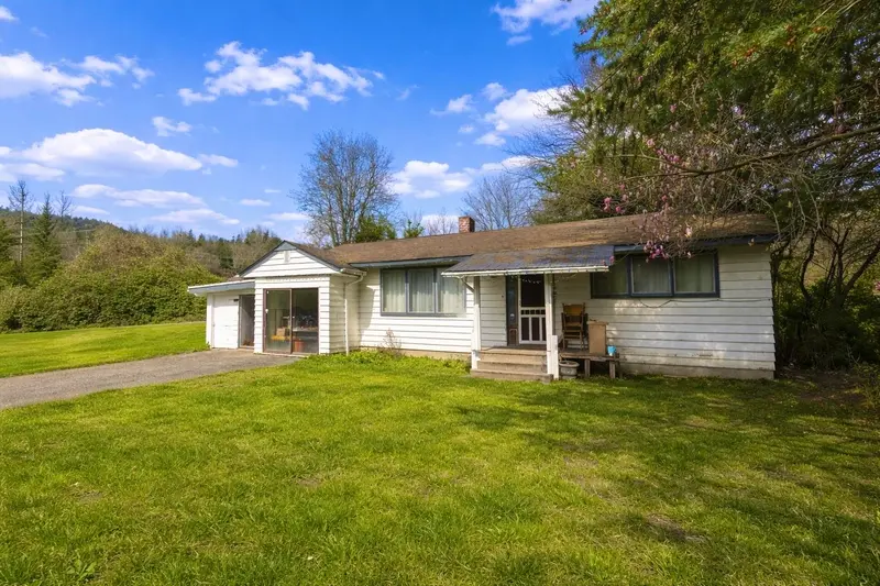 37795 NORTH PARALLEL ROAD - photo 3 of 15