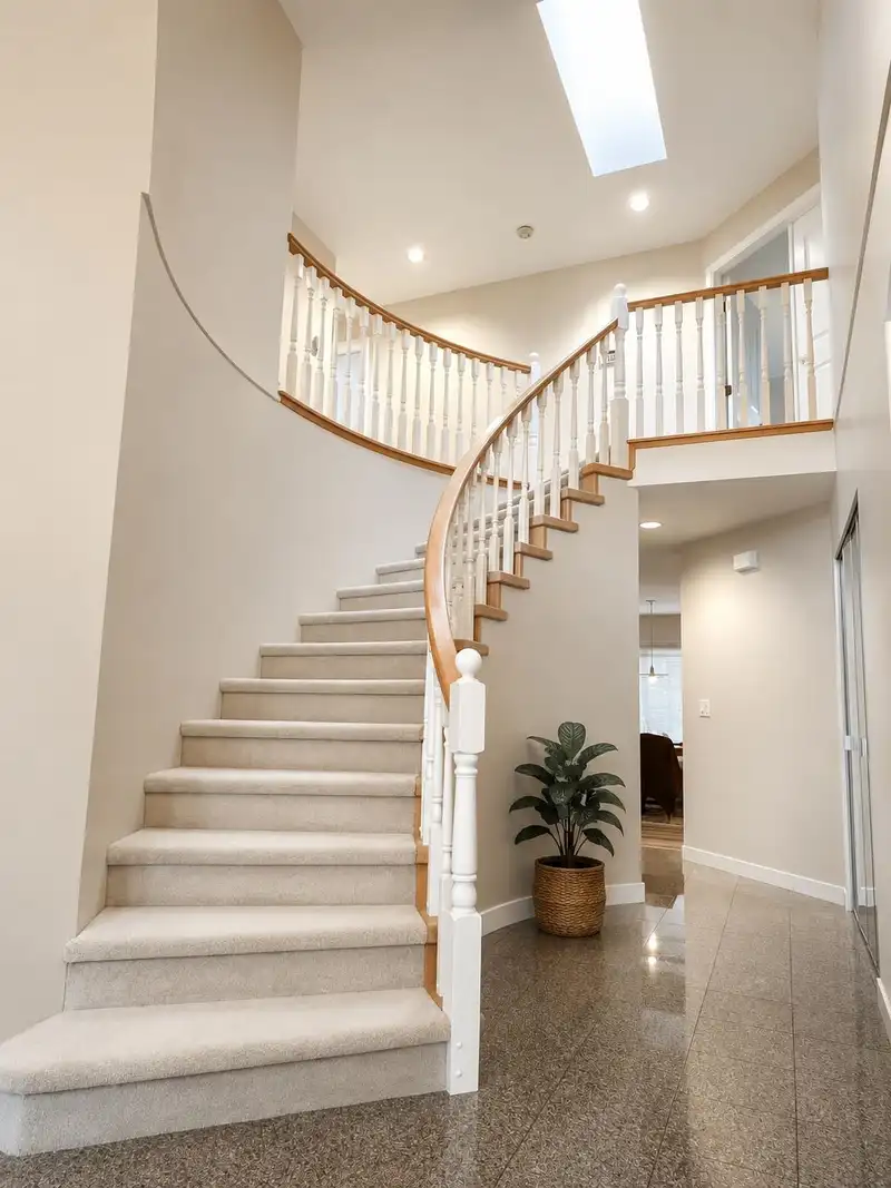 2157 DRAWBRIDGE CLOSE - photo 2 of 8