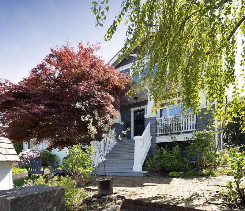 222 PRINCESS STREET - photo 1 of 37