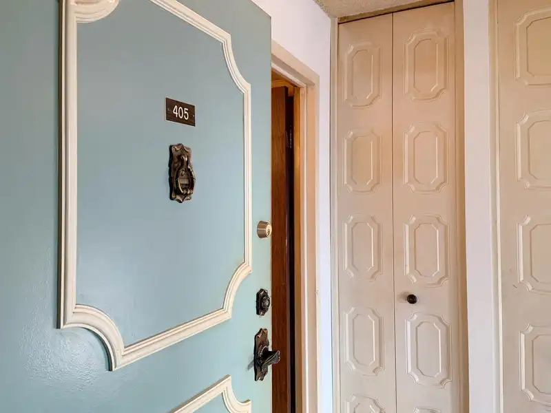 405 740 HAMILTON STREET - photo 2 of 40