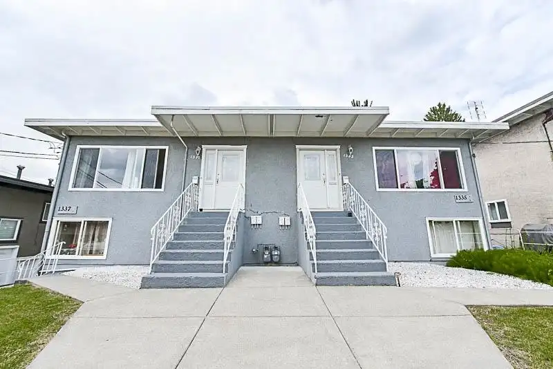 1335 1337 KAMLOOPS STREET - photo 1 of 18
