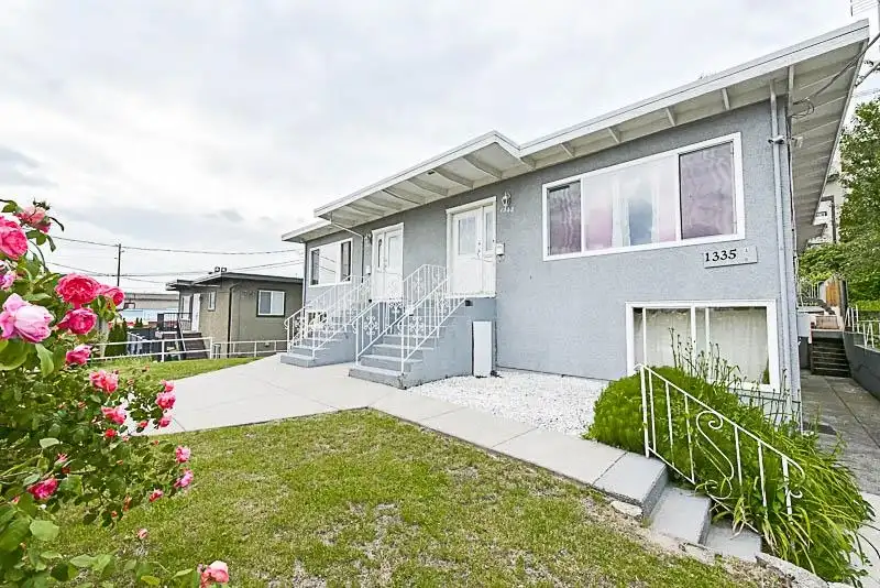 1335 1337 KAMLOOPS STREET - photo 4 of 18