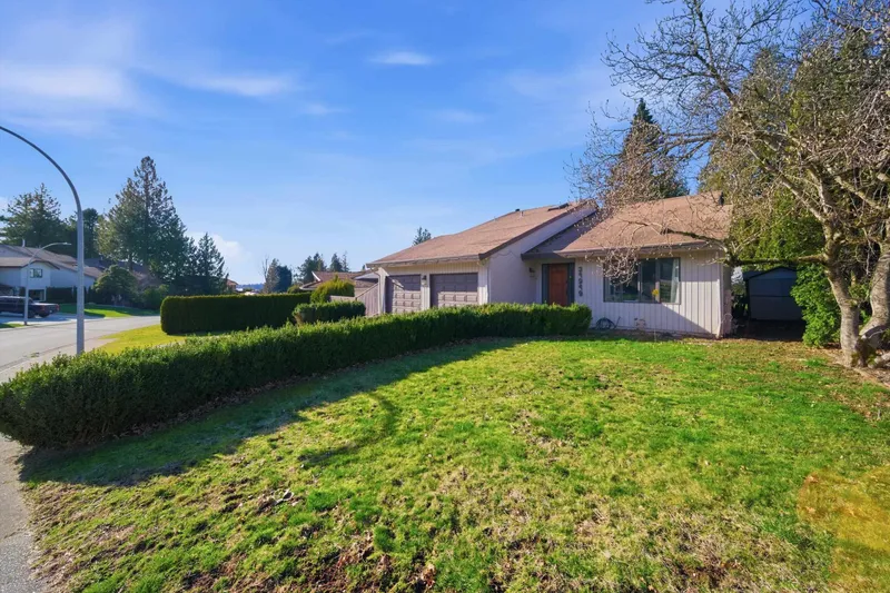 34949 EVERETT DRIVE - photo 1 of 25