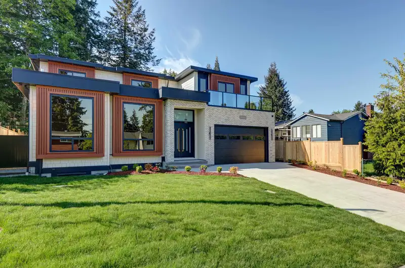 11682 71A AVENUE - photo 1 of 39