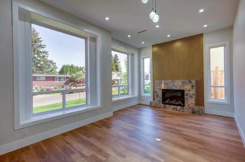 11682 71A AVENUE - photo 4 of 39