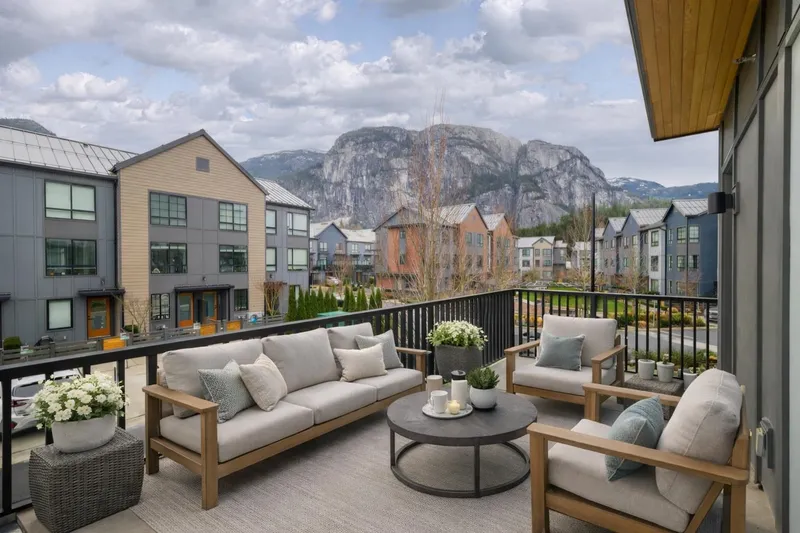 38035 HELM WAY - photo 1 of 25