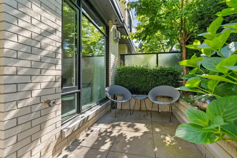 2 4050 ASH STREET - photo 2 of 40