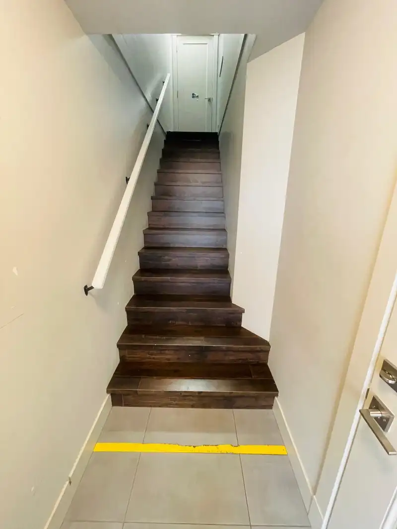 30 14499 64 AVENUE - photo 4 of 36