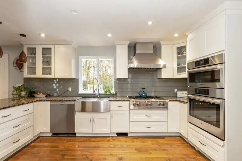 24445 104 AVENUE - photo 4 of 31