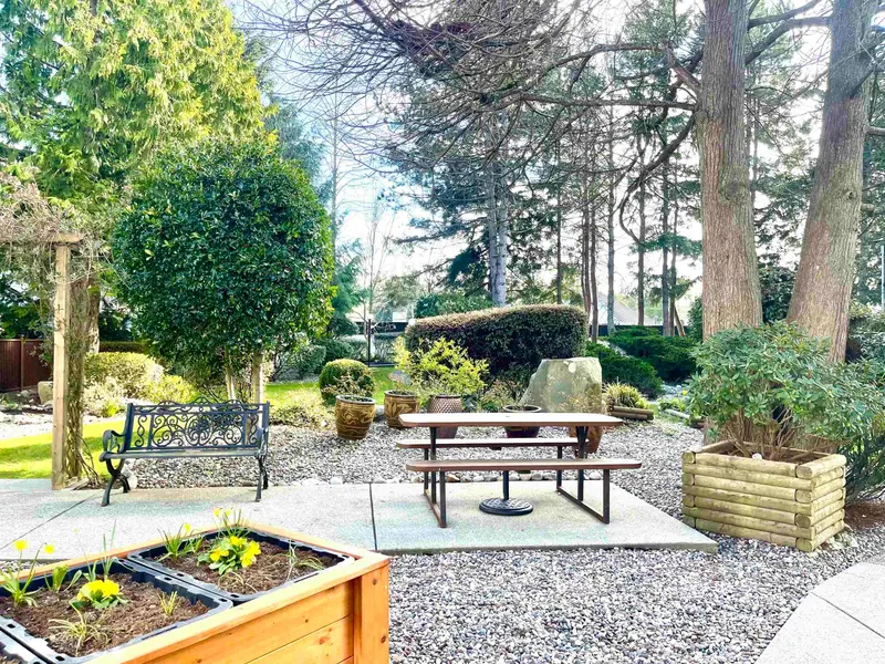 217 12890 17 AVENUE - photo 4 of 25