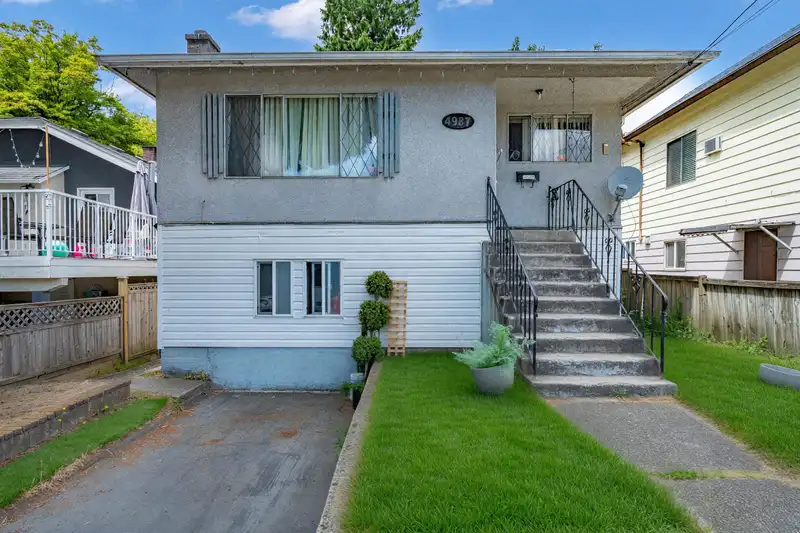 4987 HOY STREET - photo 4 of 39