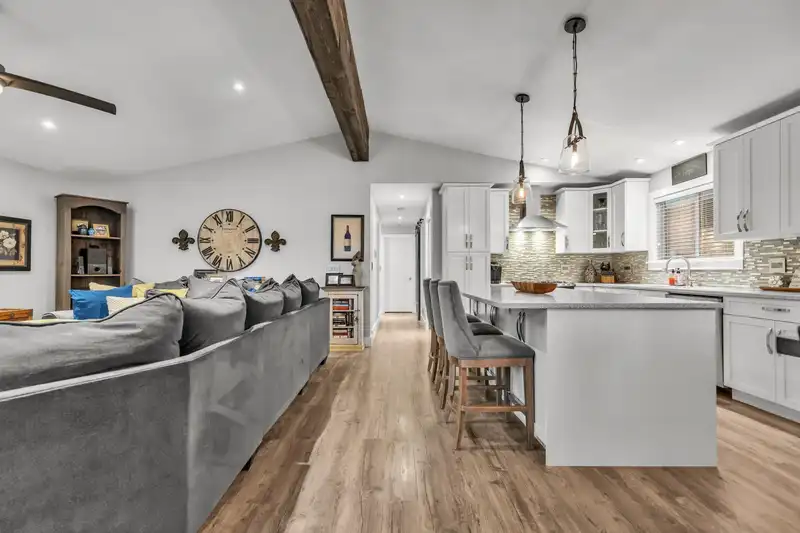 22928 117 AVENUE - photo 4 of 19